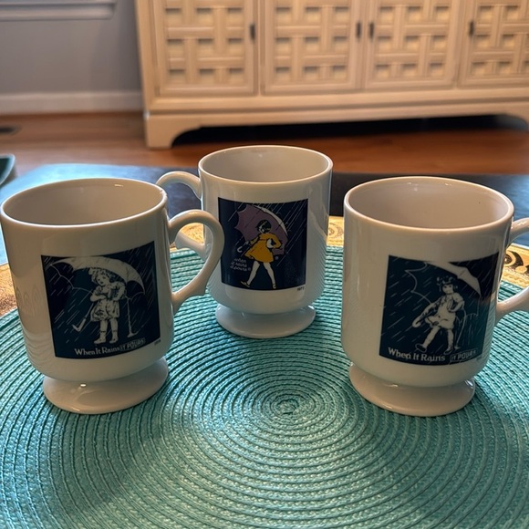 Vintage Morton Salt Pedestal Coffee Cups - set of 3 - Picture 1 of 5